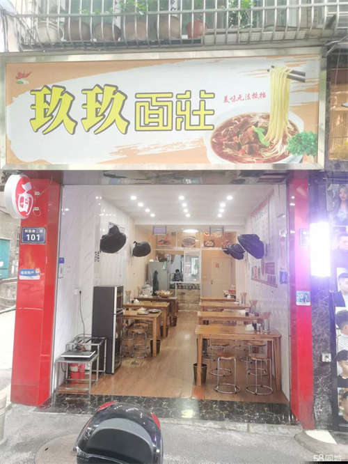转让面馆有固定客源，味道好，回头客居多。