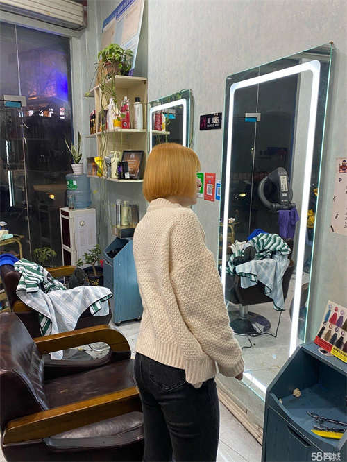 转让正常营业5年老店生意稳定靠近政府旁边大型商场超市可实际考察