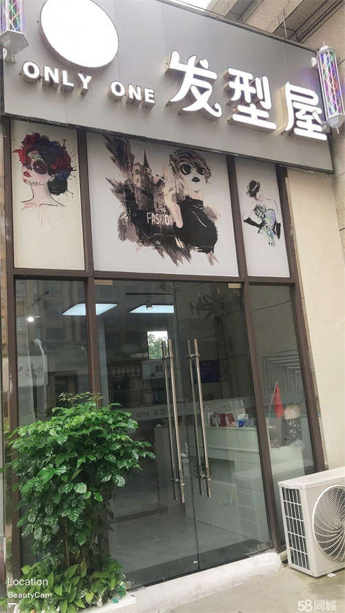 转让中心城美发店铺转让，客户稳定，接手即可营业