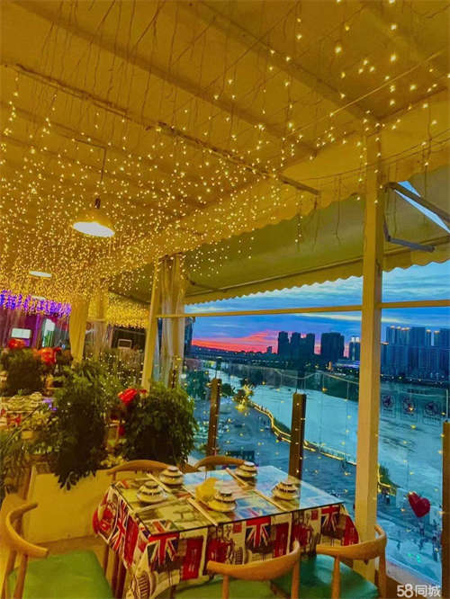 转让美食文旅街，风景好，看江景！