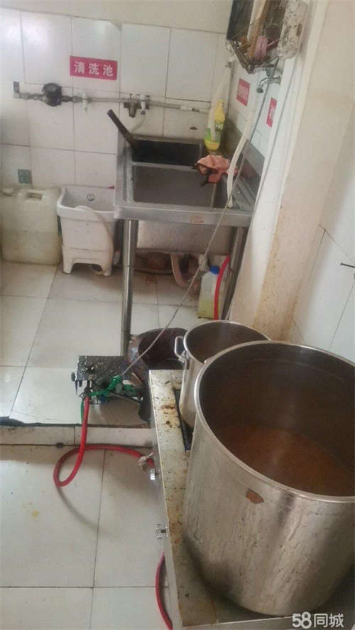 转让临街商铺，周边住宅区，小学，幼儿园