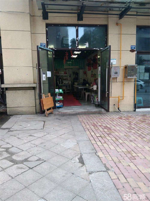 转让目前正经营中，接手即可经营，有意者考察面议，非诚勿扰