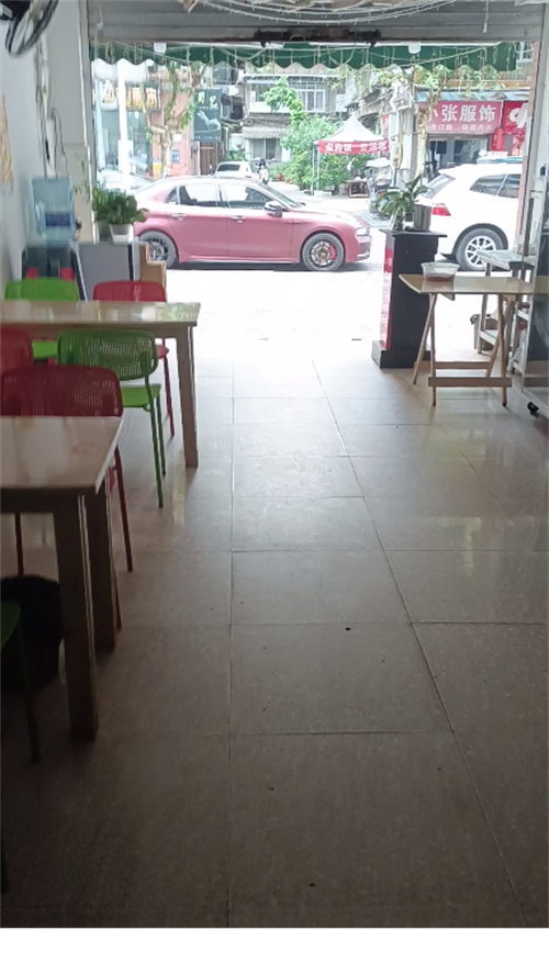 转让地理位置优越，学校，医院都有