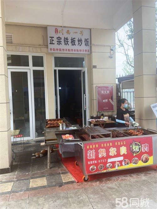 转让绵竹传媒大学城学校门口铺面，可外摆，