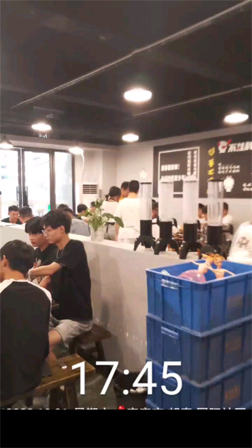 转让火锅店转让，因家里有事，整体转让