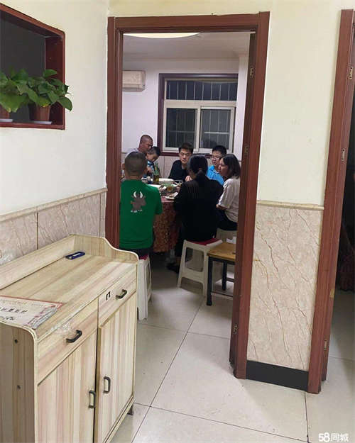 转让地址白草堰博士苑东大门一处底商