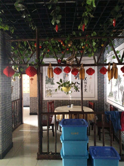 转让饭店人流量大的小区，实实是因为看新生孩子才转让