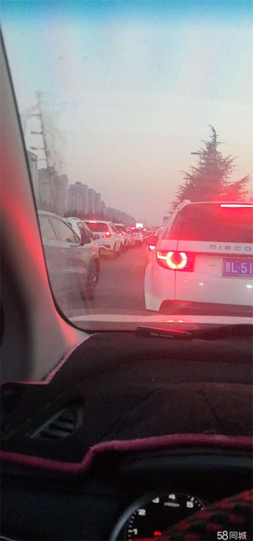 转让繁华地段，人流量很大。