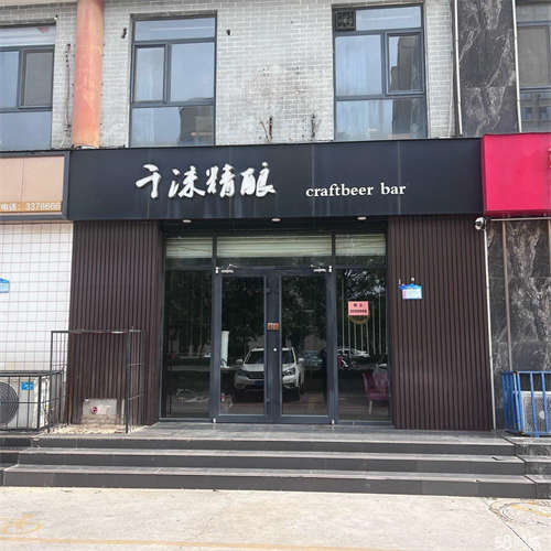 转让城区中心轴 临街商铺 停车位充足