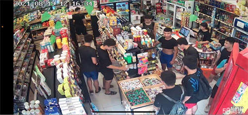转让急转中便利店，看店请先打电话预约