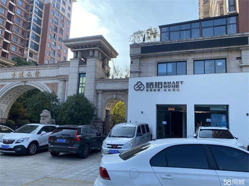 出租临街商铺，小区正门口，人流量大