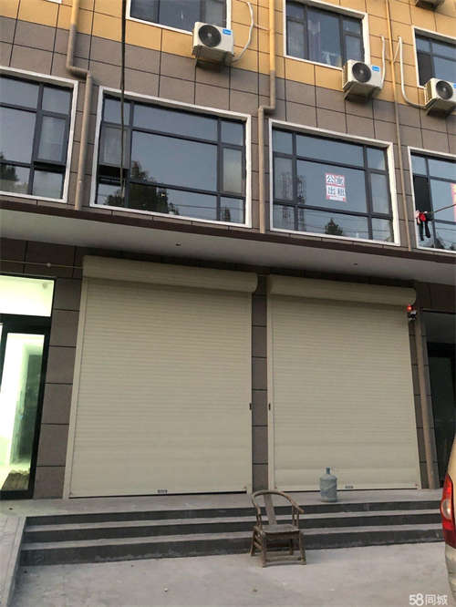 出租上下两层300平米停车方便