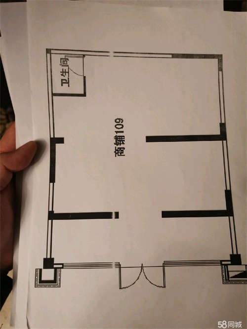 出租御景湾一期西门，人员比较聚集，适合各种行业，没有限制