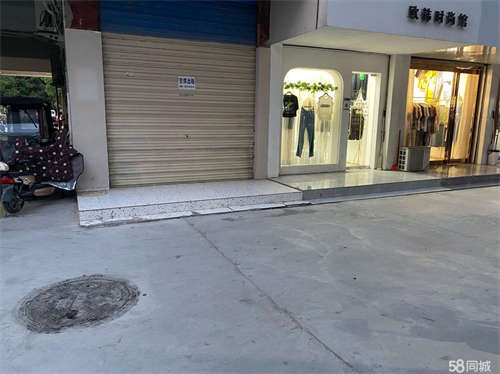 出租新都市场头排门面房出租，无转让费