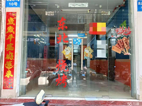 出租商品街八巷十号，房东直租，无转让费！