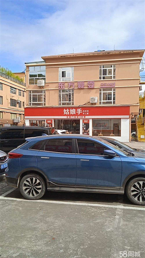 出租金合商城1带2层，精装修，无转让费