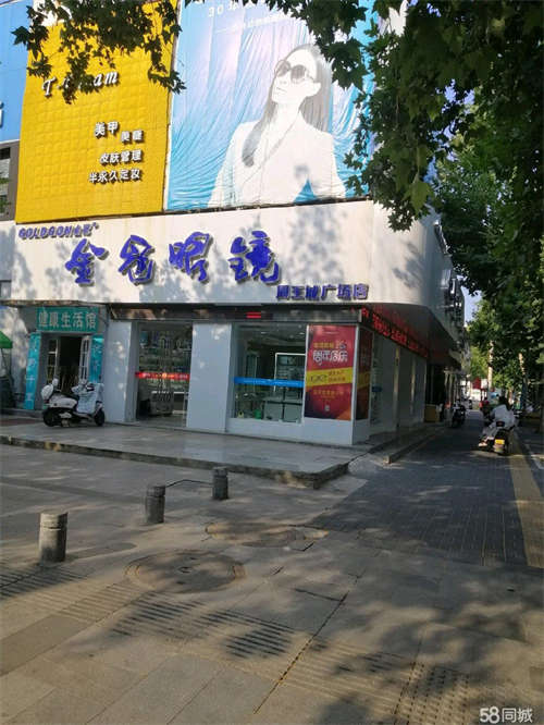 出租无转让费，市中心拐角门面，商贸位置，仼何行业皆可。