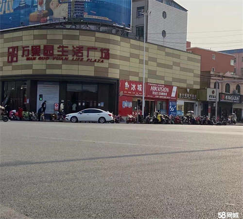 出租老城路万果园旁三间商铺出租无转让费