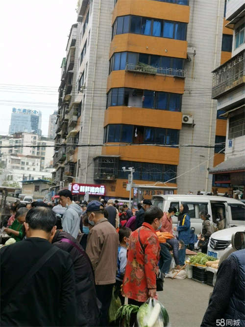 出租地段因本人经营多店无精力照看
