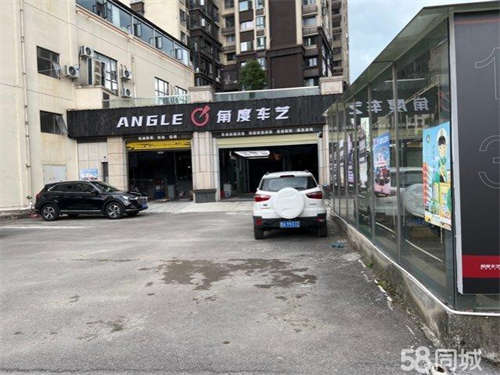 出租转让店铺—-背靠小区，业主流量大。当即转让即可经营