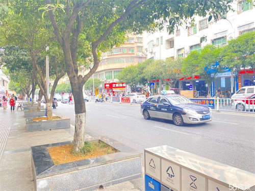 出租房东直租.无中介费.具体电联