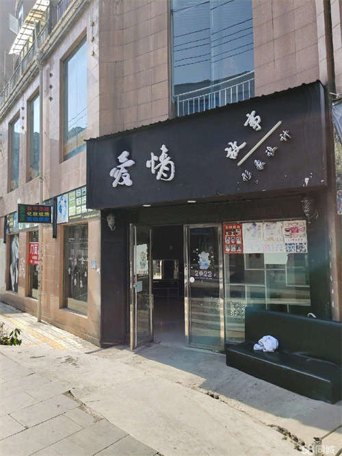 出租三穗原客车站中心，地理位置优越，人流量大。