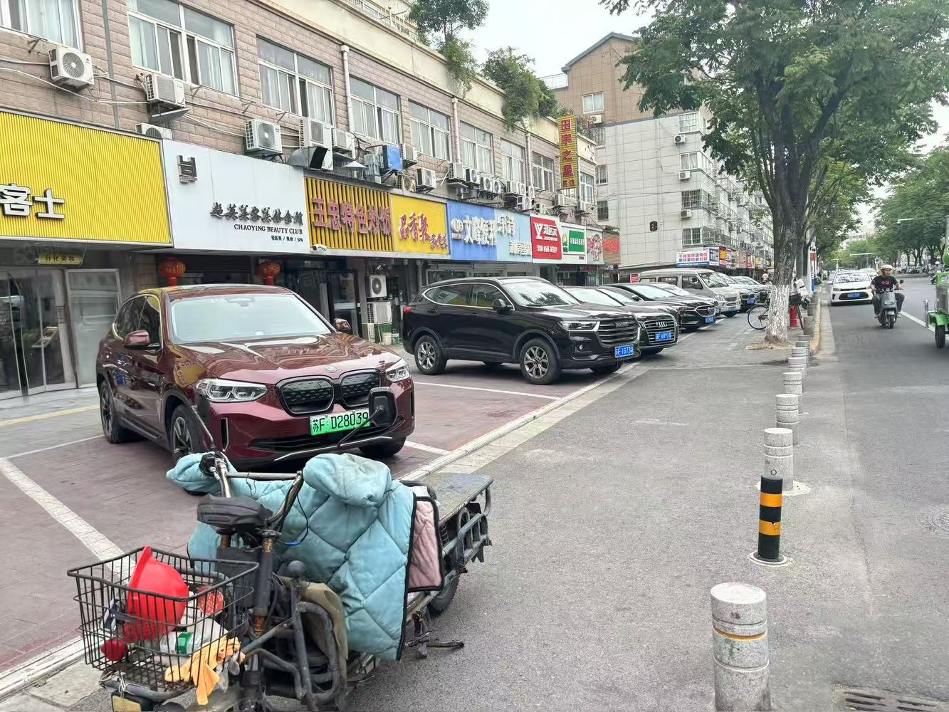 出售|市中心！核心商圈 沿街旺铺人流密集稳定收租 年租23W